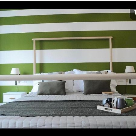 The Corner 180 Suite Козенца Екстериор снимка